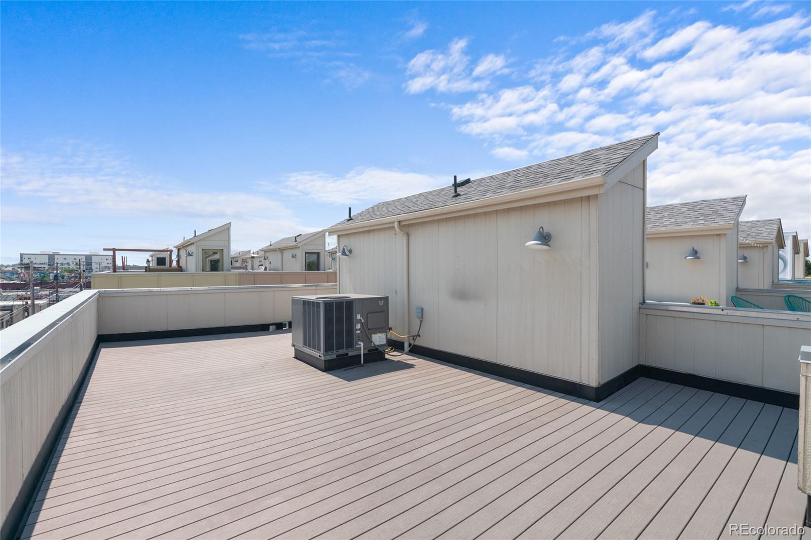 950 W 9th Avenue