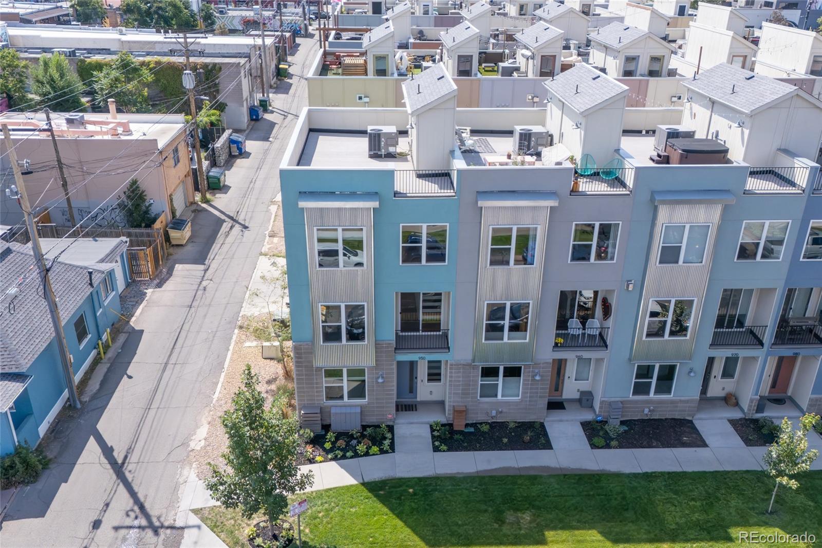 950 W 9th Avenue