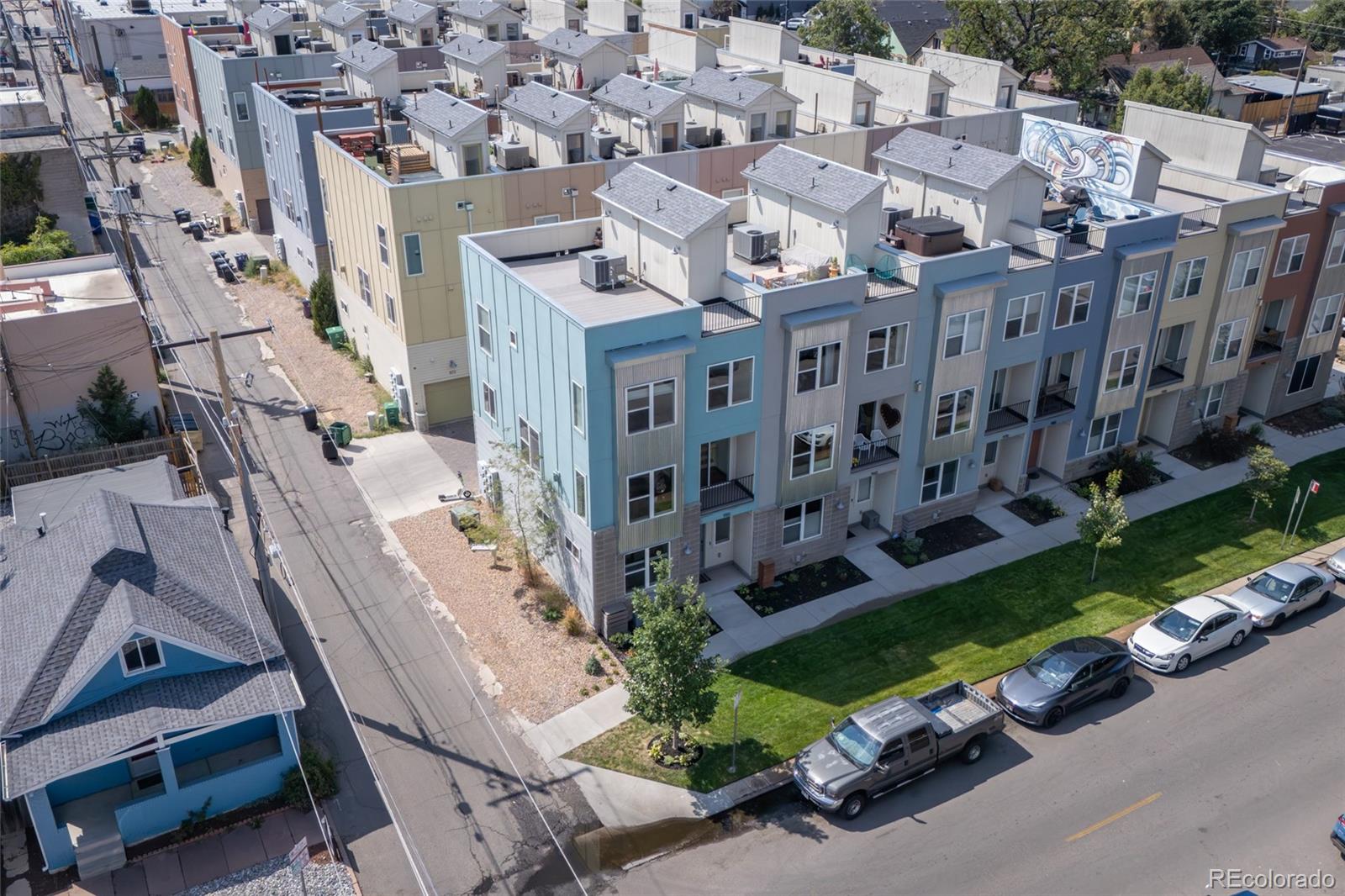 950 W 9th Avenue