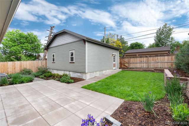 3062 W 37th Avenue