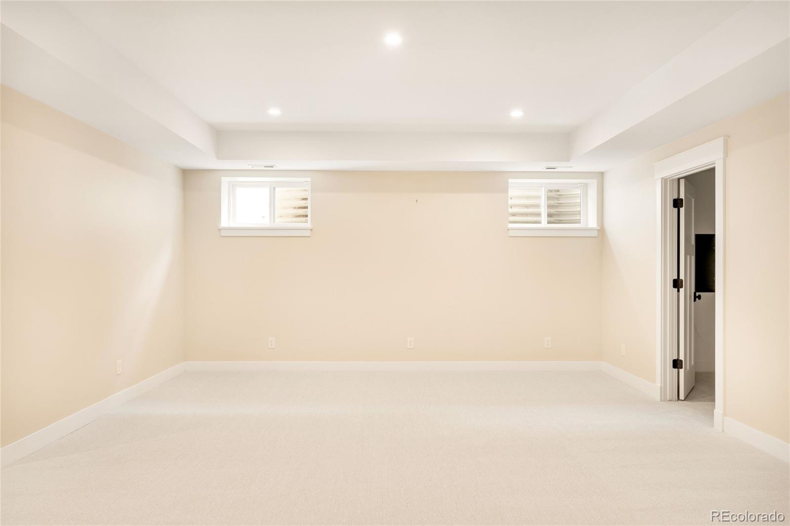 3062 W 37th Avenue
