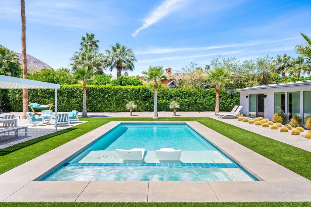 72187 Desert Drive