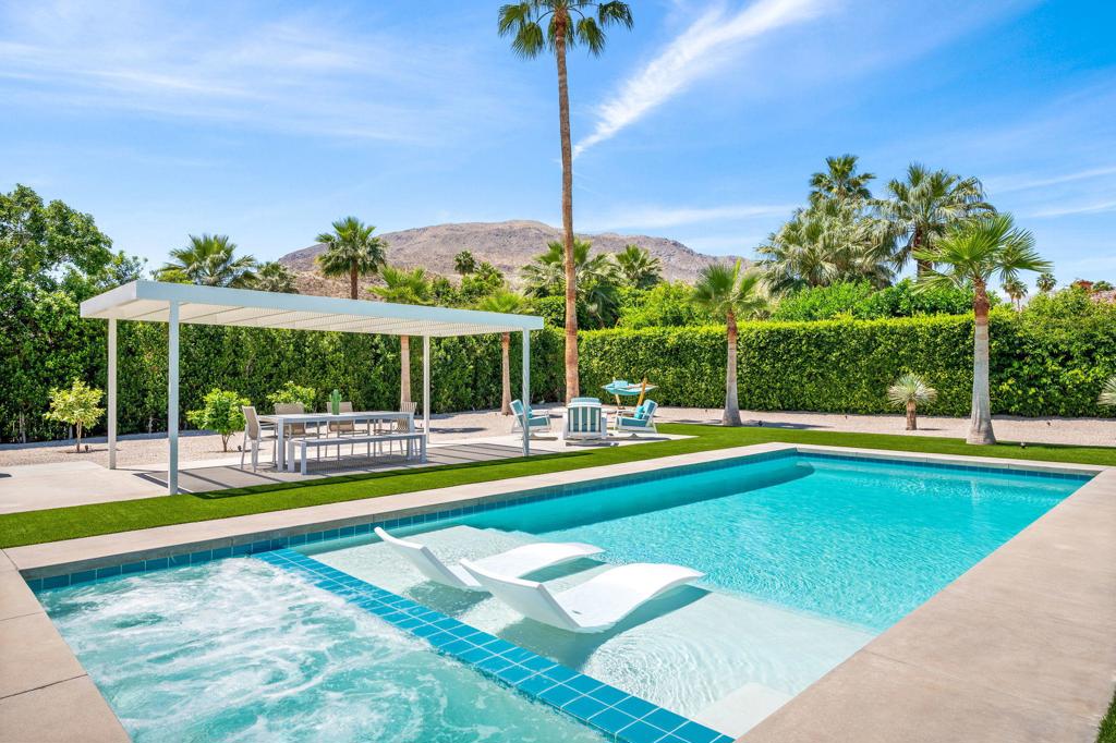 72187 Desert Drive