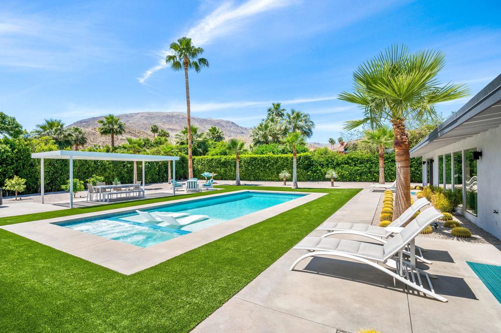 72187 Desert Drive