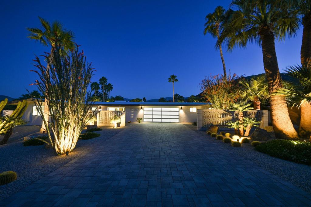 72187 Desert Drive