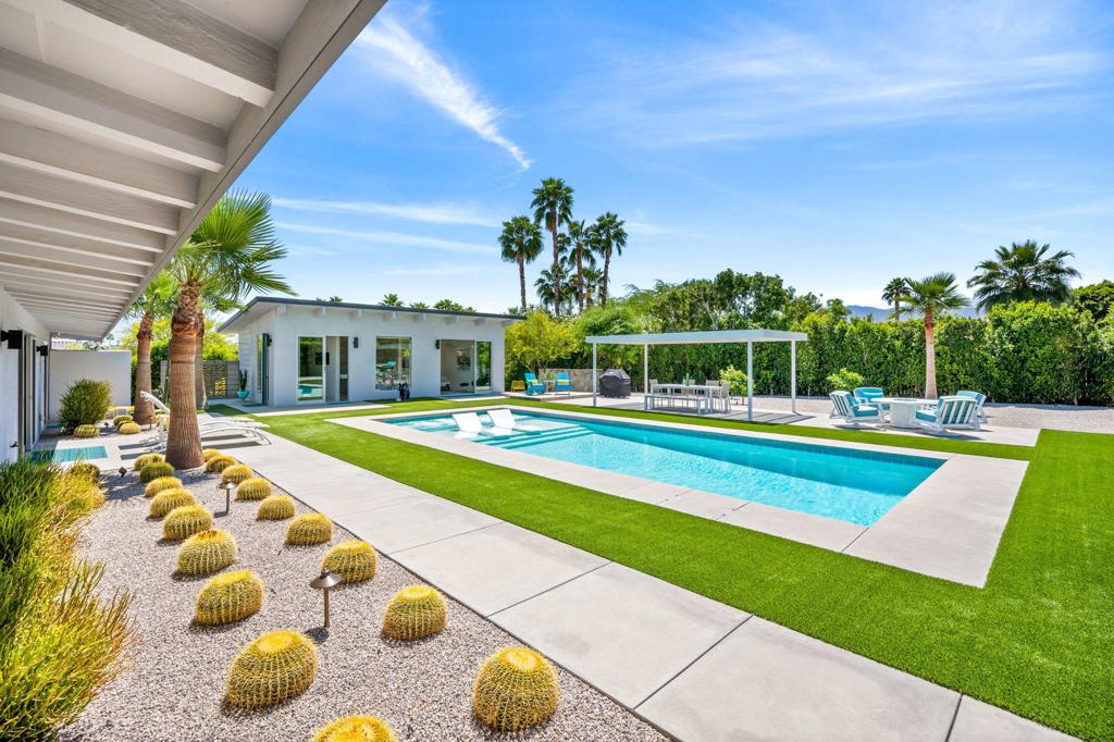 72187 Desert Drive