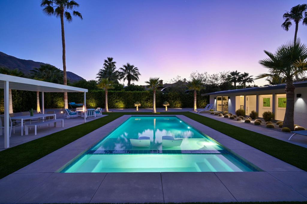 72187 Desert Drive