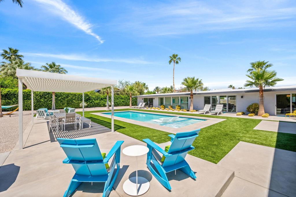 72187 Desert Drive