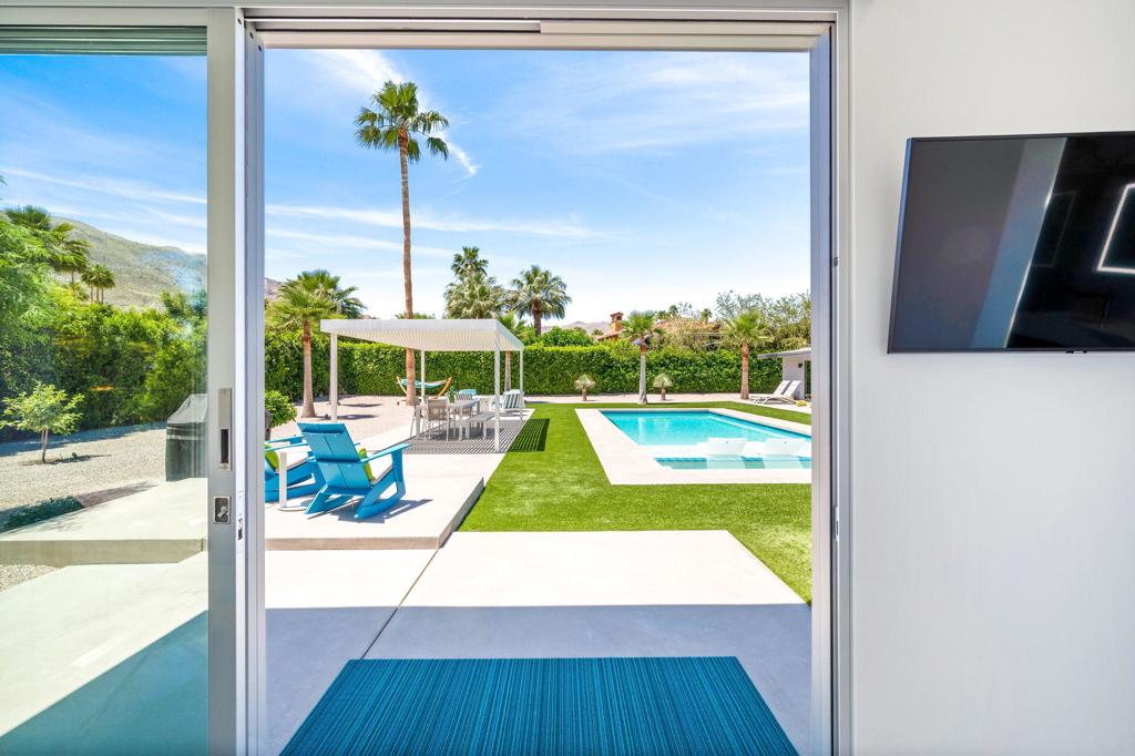 72187 Desert Drive