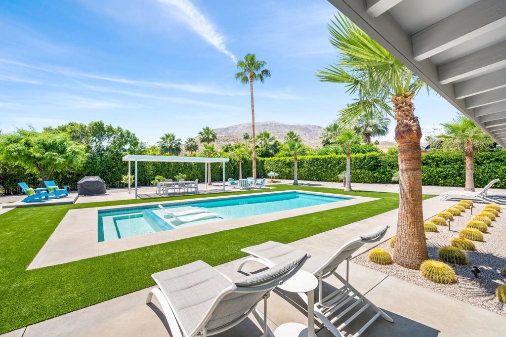 72187 Desert Drive