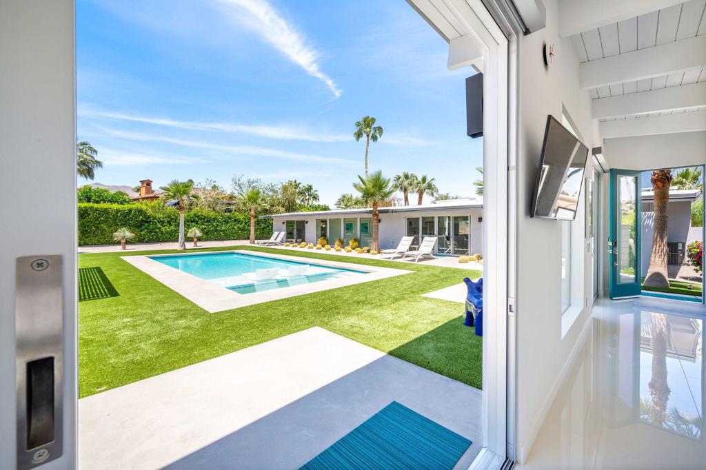 72187 Desert Drive