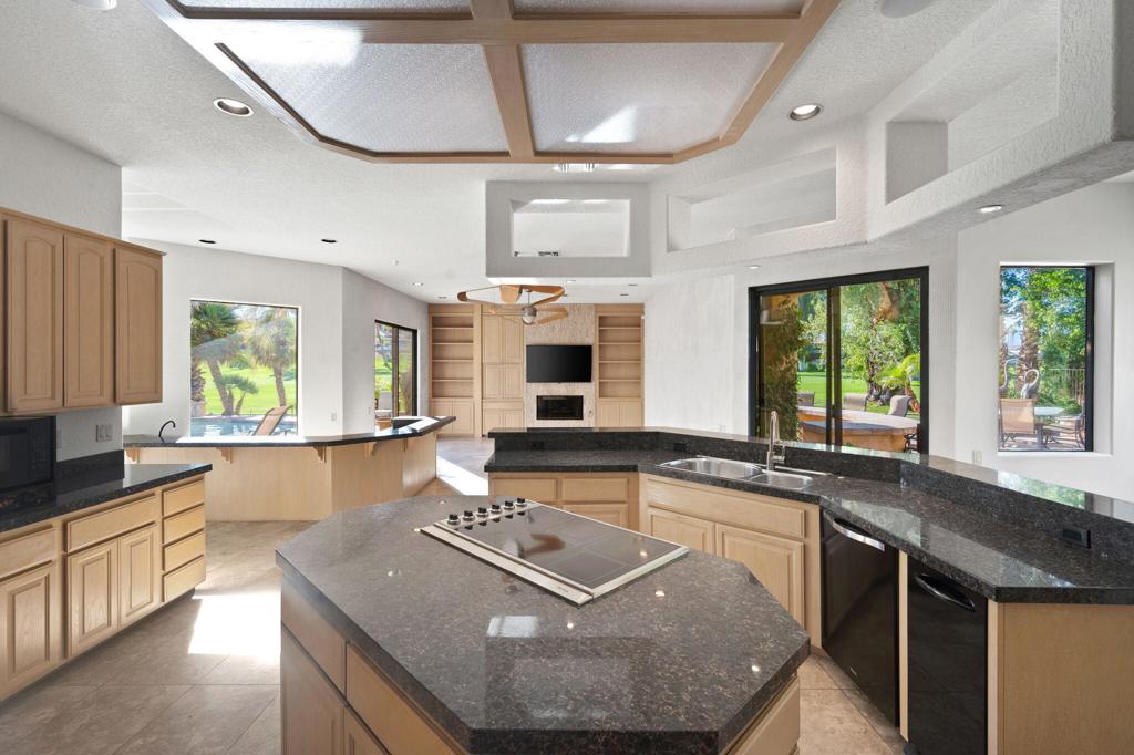 42605 Castle Harbor Court