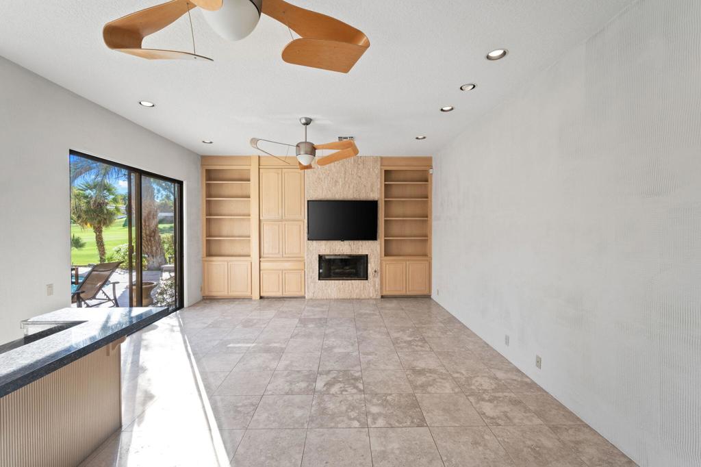 42605 Castle Harbor Court