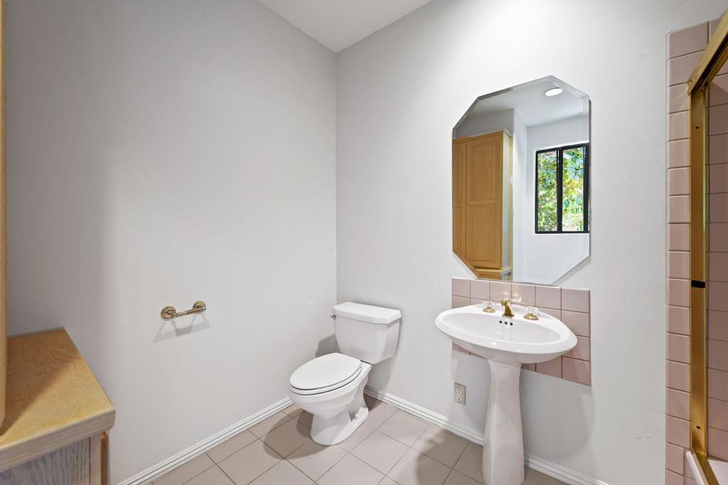 42605 Castle Harbor Court