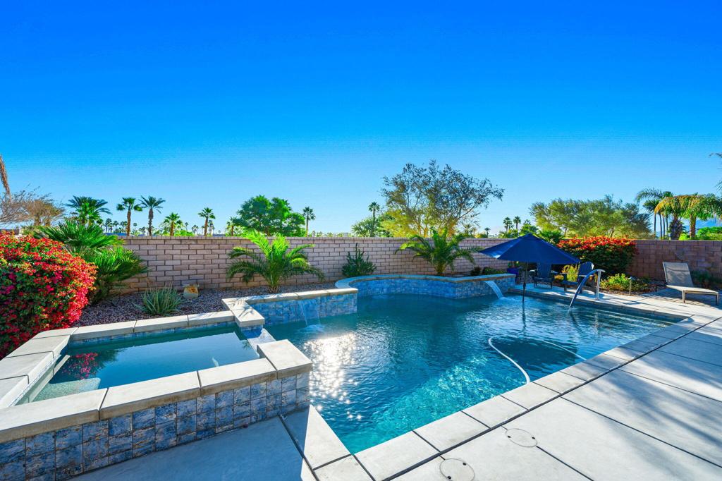 43182 Parkway Esplanade E