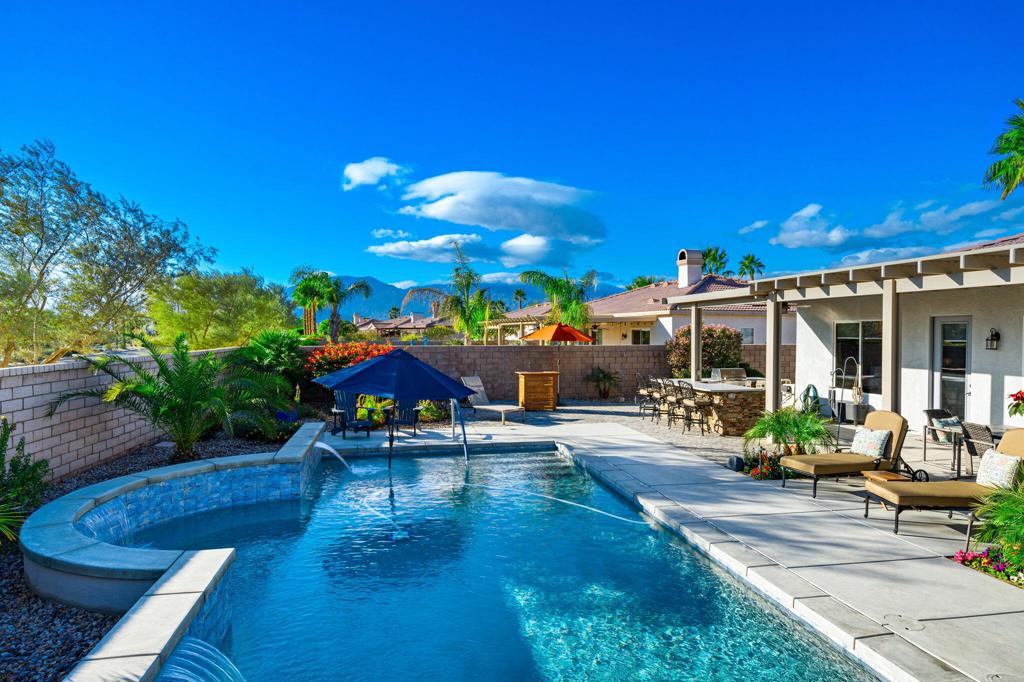 43182 Parkway Esplanade E