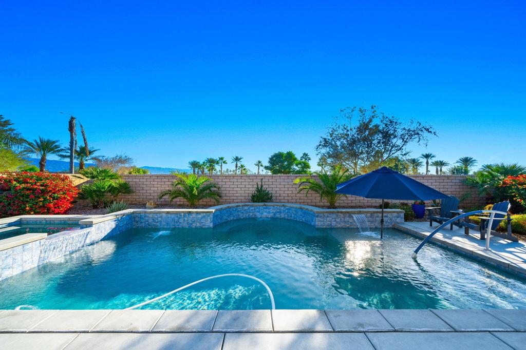 43182 Parkway Esplanade E