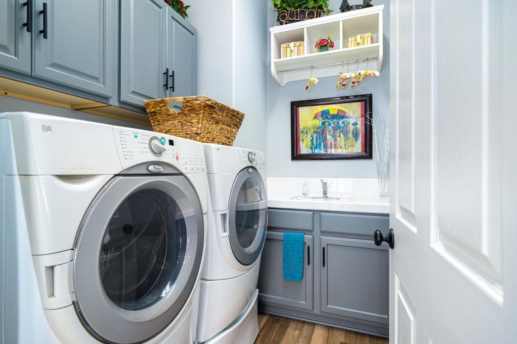 43182 Parkway Esplanade E