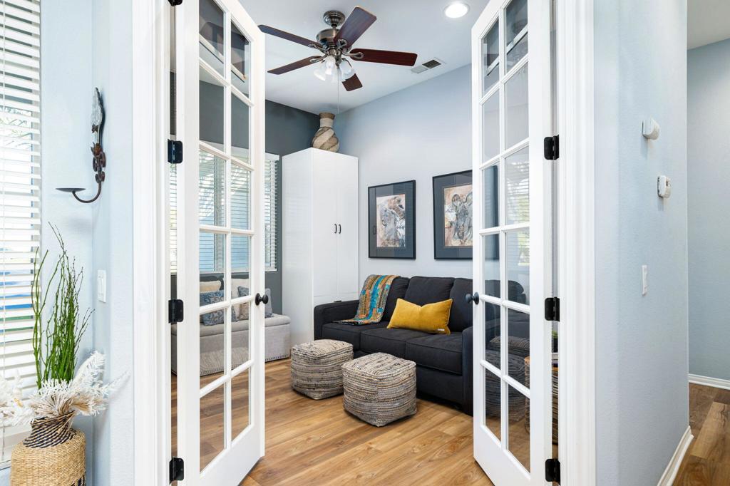 43182 Parkway Esplanade E