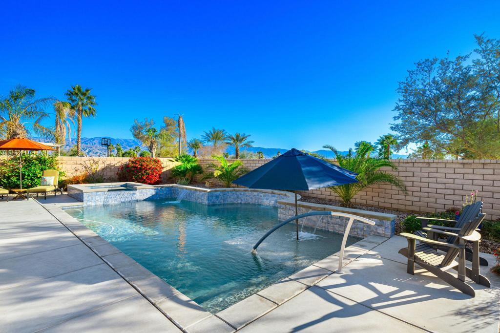 43182 Parkway Esplanade E