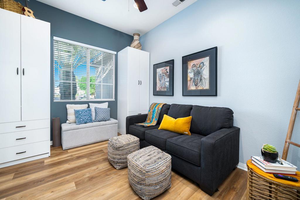 43182 Parkway Esplanade E