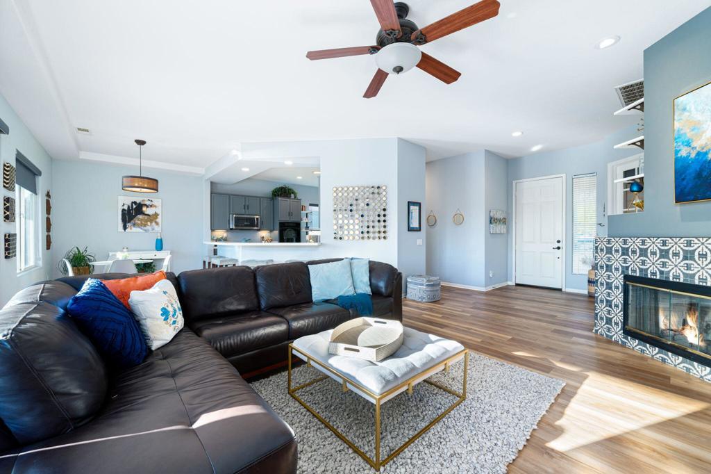 43182 Parkway Esplanade E