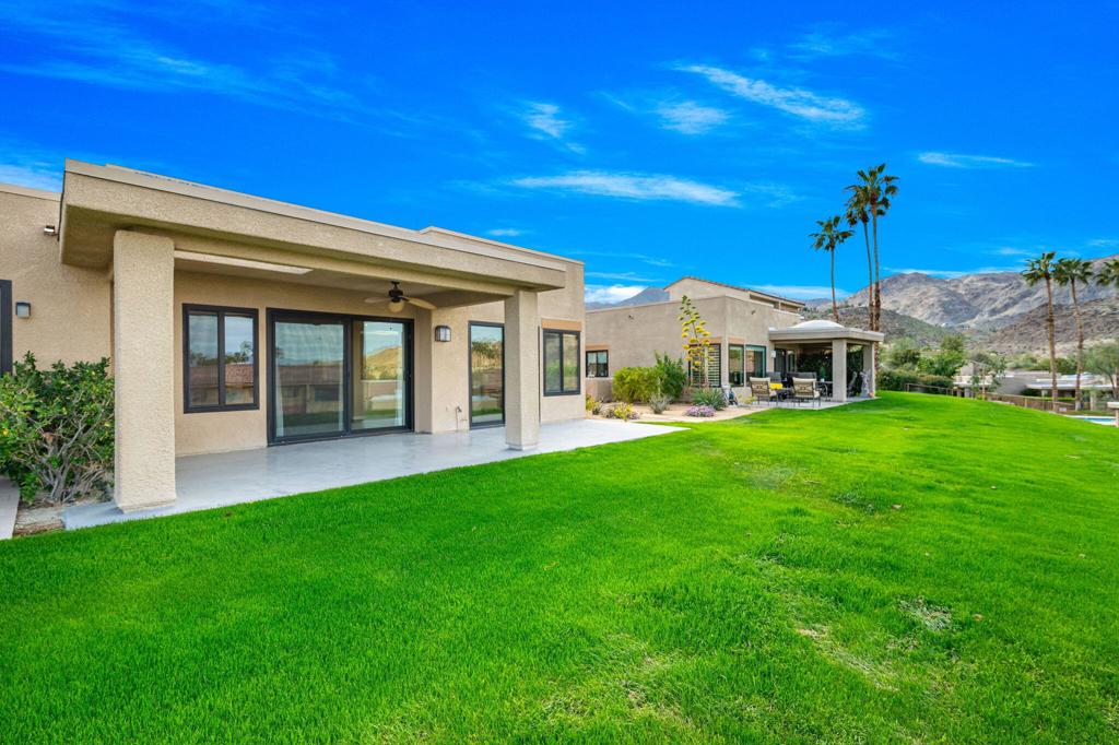 72342 Sommerset Drive