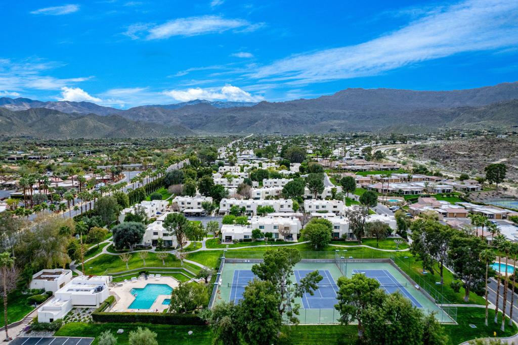 72342 Sommerset Drive