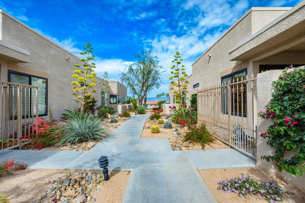 72342 Sommerset Drive