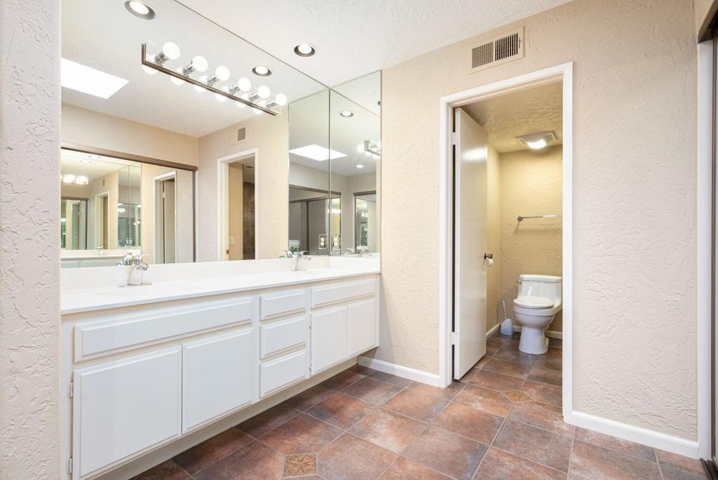 72342 Sommerset Drive