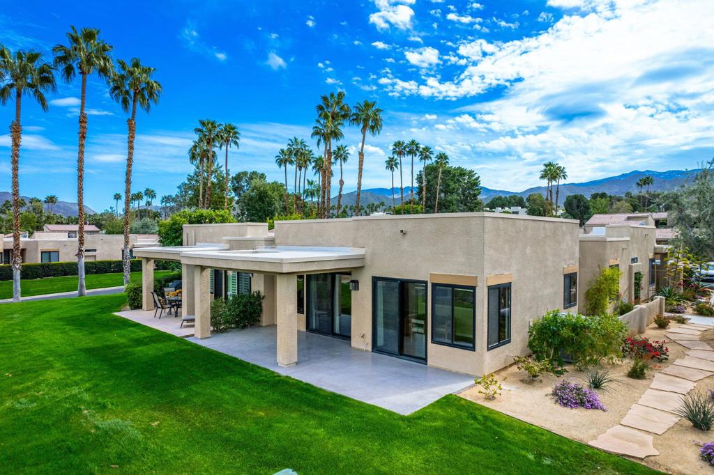 72342 Sommerset Drive