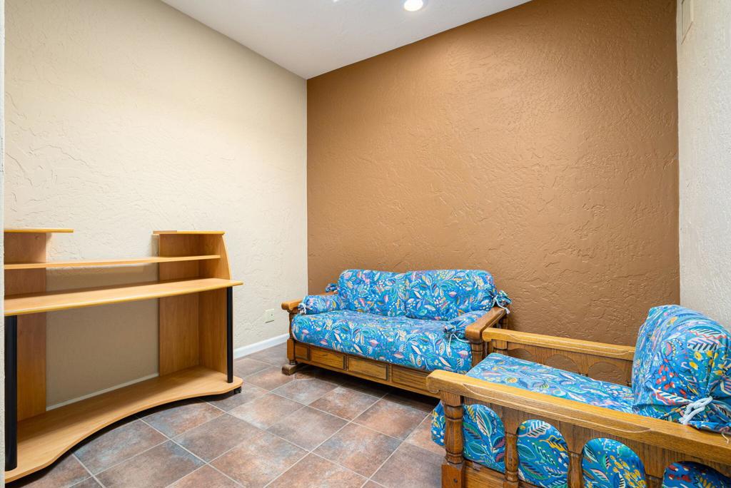 72342 Sommerset Drive