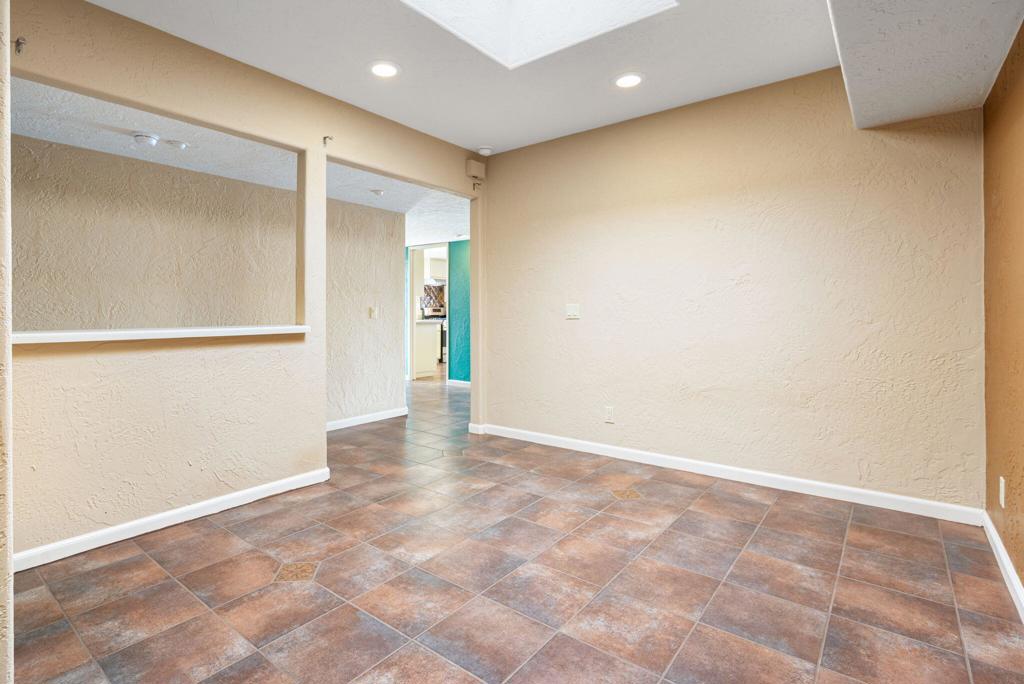 72342 Sommerset Drive