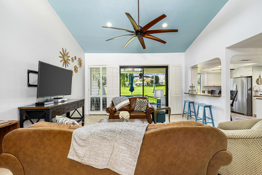 9 Avenida Las Palmas