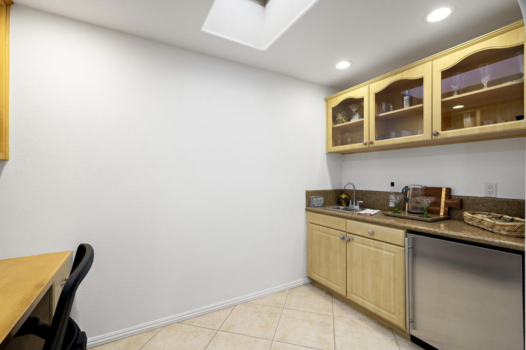 9 Avenida Las Palmas