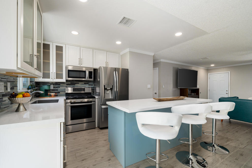 75255 Camello Court N