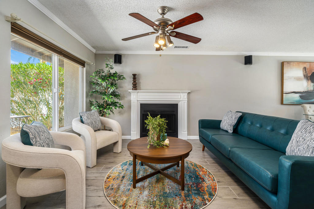 75255 Camello Court N