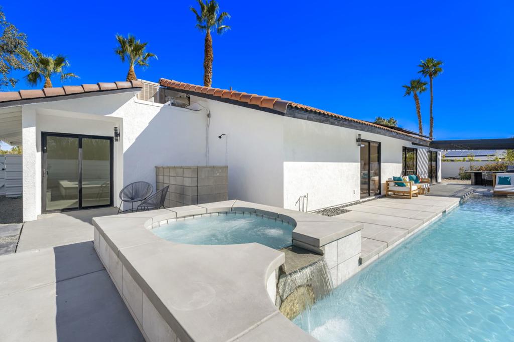 2171 E Francis Drive