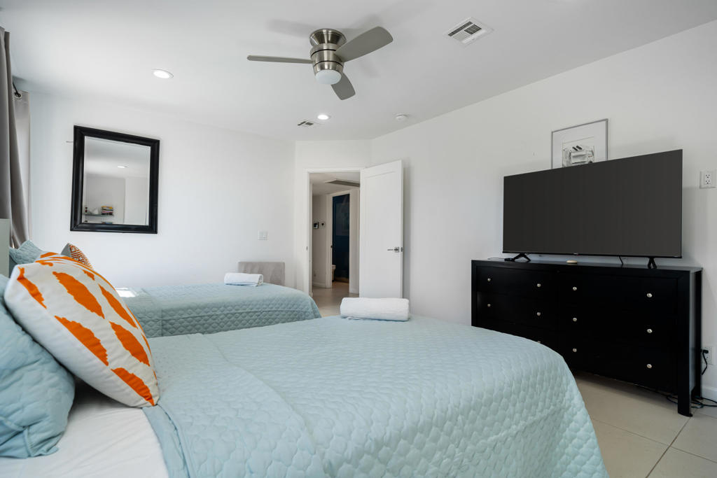 1809 Marguerite Street