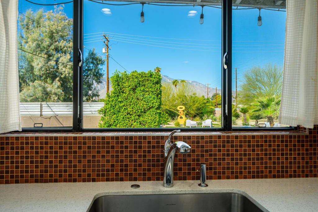 1809 Marguerite Street