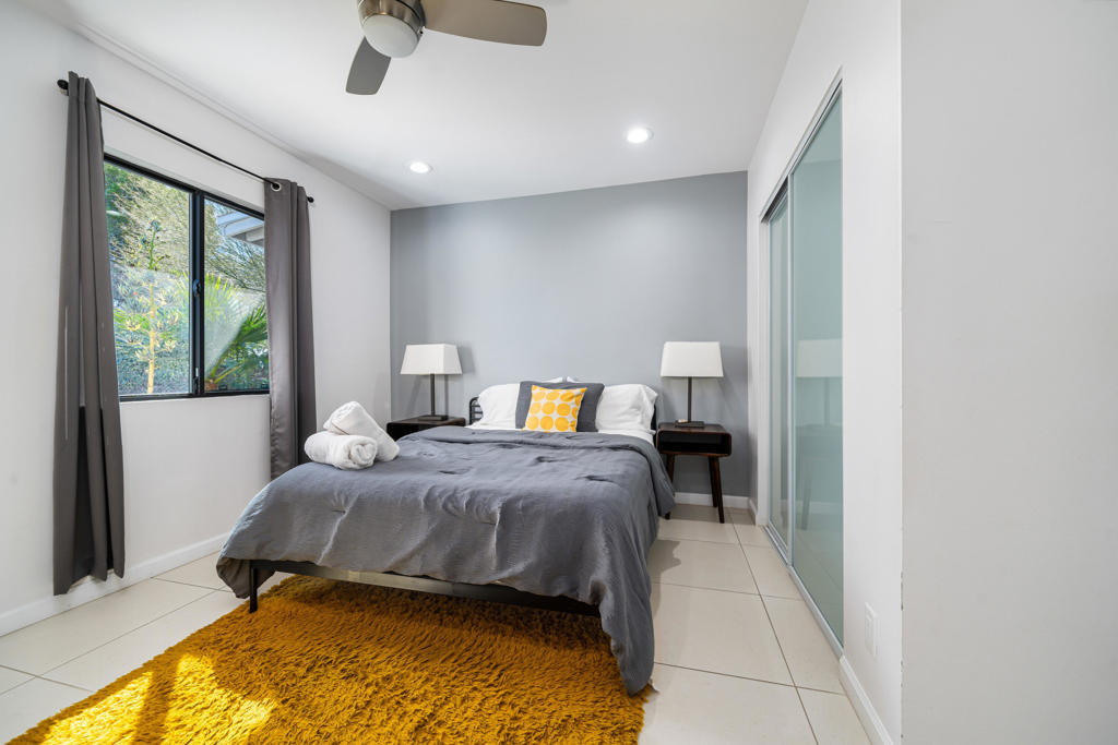 1809 Marguerite Street