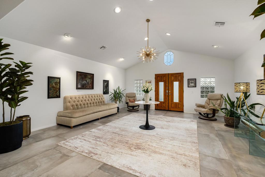 79124 Starlight Lane