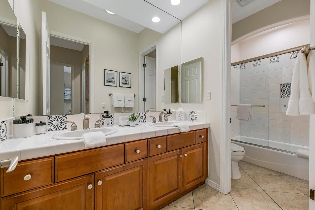 48678 Cascade Street