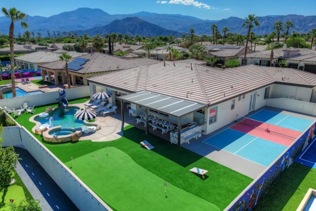 48678 Cascade Street