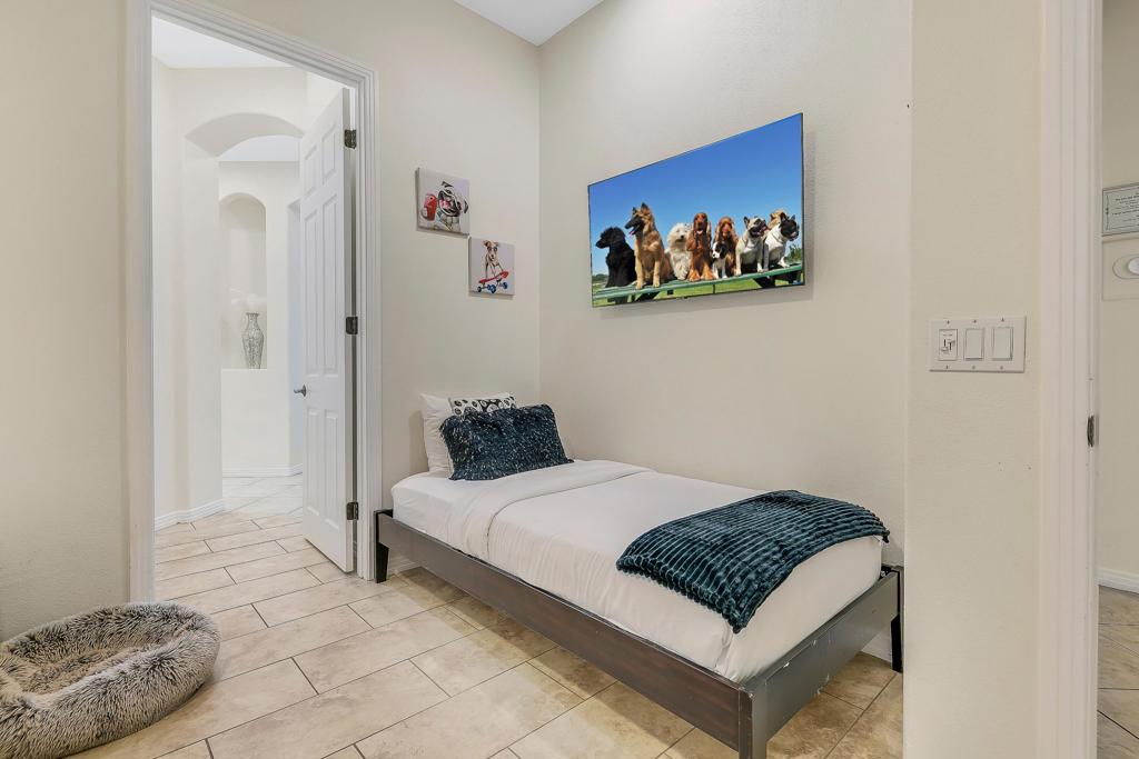 48678 Cascade Street