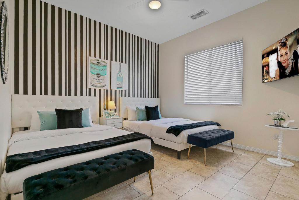 48678 Cascade Street