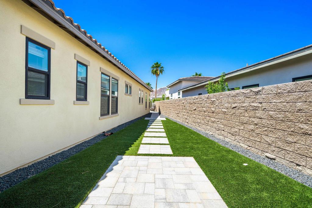 80440 Old Ranch Trail S