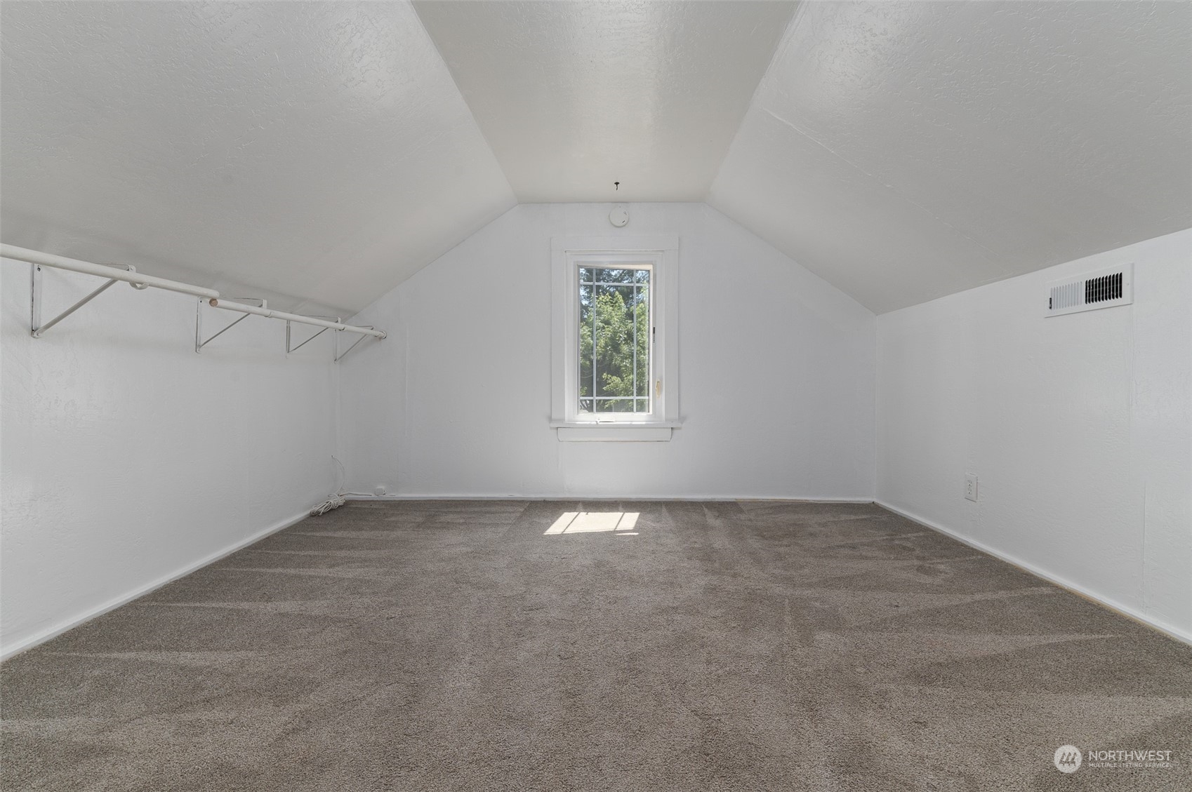 704 Roeder Street