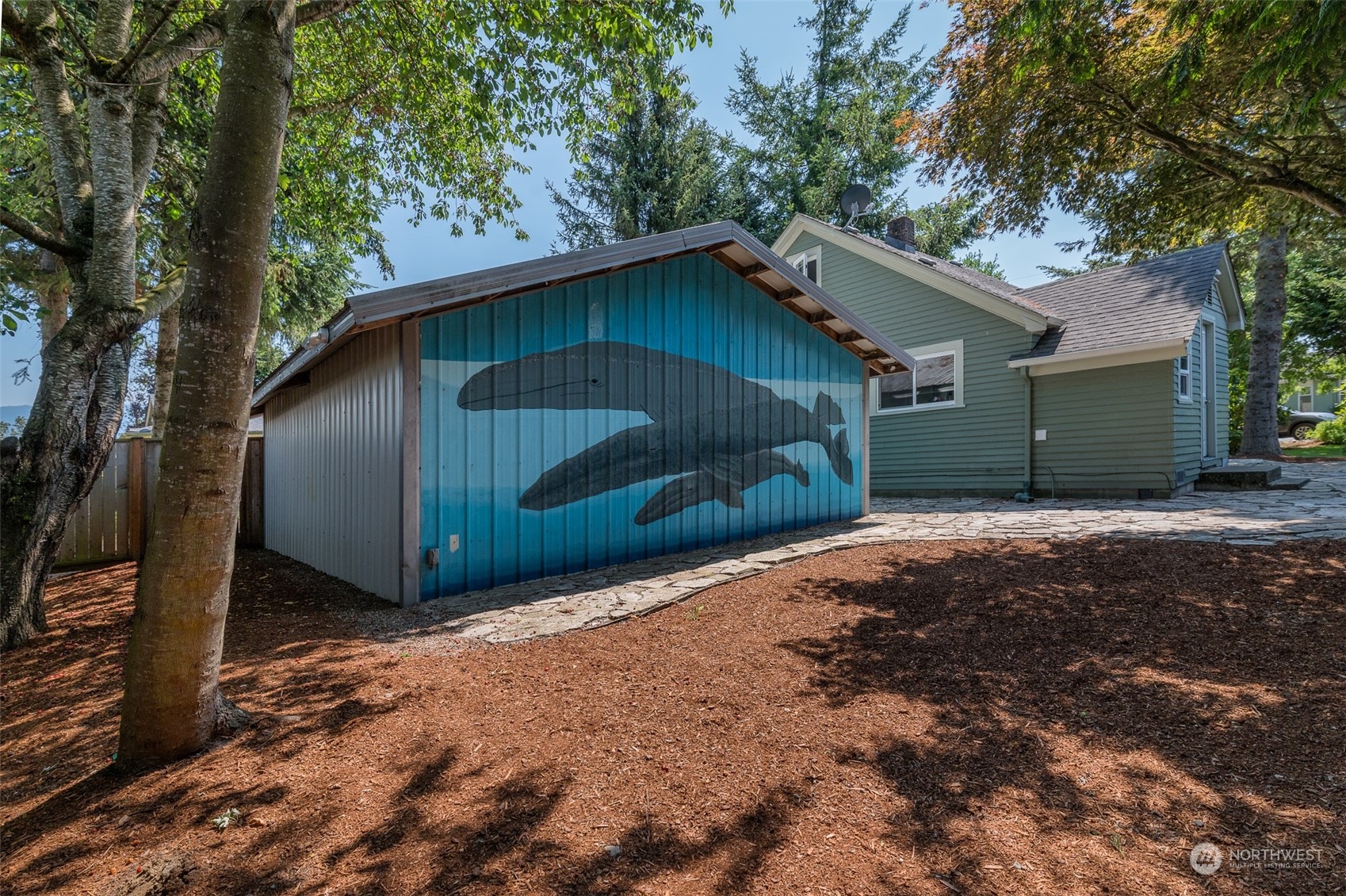 704 Roeder Street
