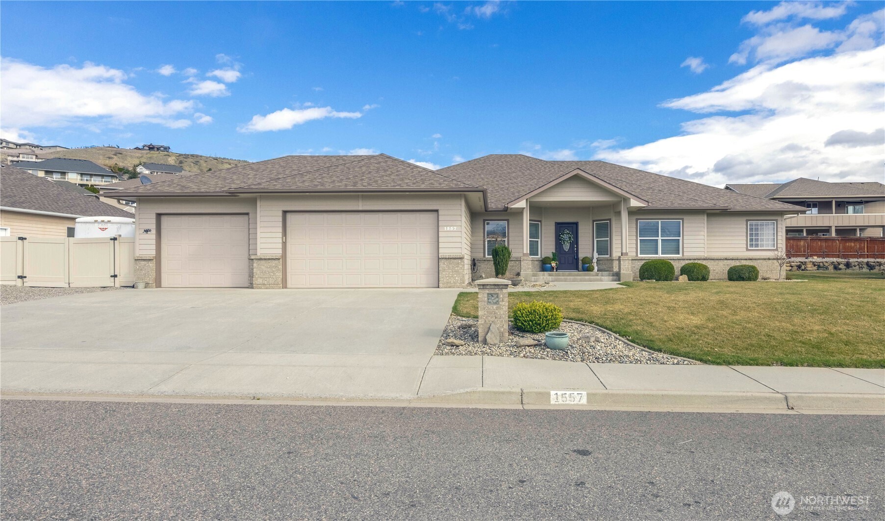 1557 Harrington Lane